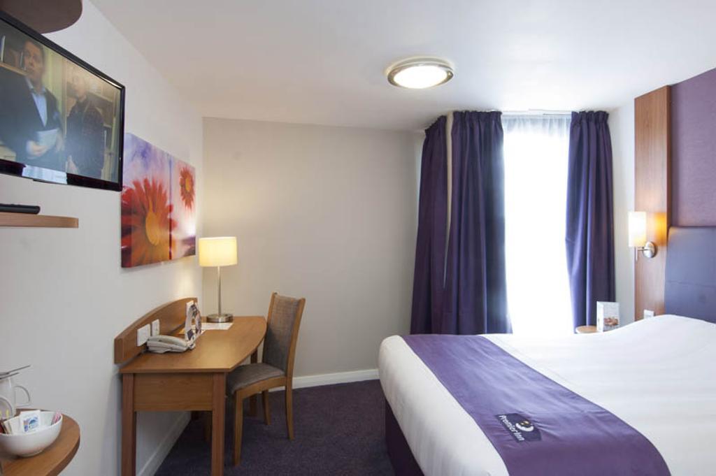 Premier Inn Edinburgh Central Szoba fotó