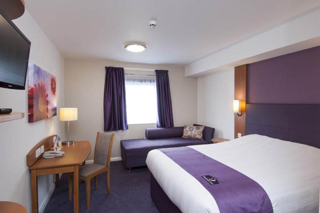 Premier Inn Edinburgh Central Szoba fotó