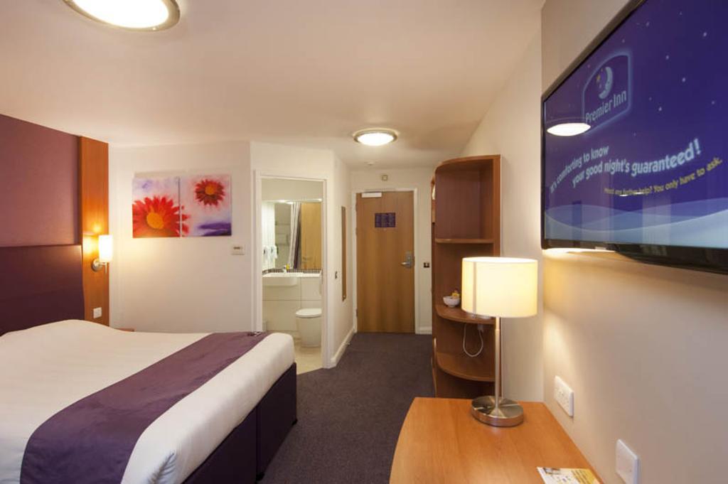 Premier Inn Edinburgh Central Kültér fotó
