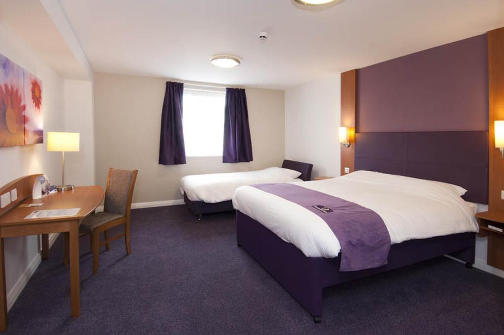Premier Inn Edinburgh Central Szoba fotó