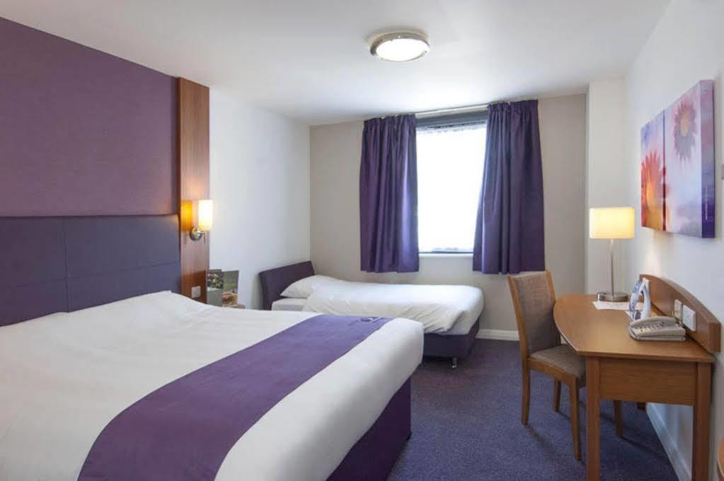 Premier Inn Edinburgh Central Kültér fotó